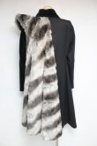 画像2: 【SALE】【3%OFF】Vintage ファー切替ロングコート ヴィヴィアンウエストウッド 中古   20-02-02-012h-1-co-VW-OD-ZT-C001 (2)