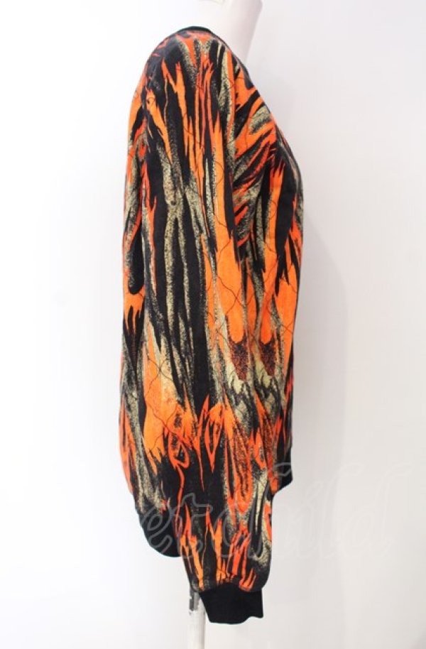 画像2: ヴィヴィアンウエストウッド 中古 / Raglan Flame Sweat スウェット  ブラック×オレンジ系  O-25-08-03-024-to-IG-OS (2)