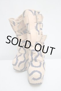 ☆年越しSALE☆VivienneWestwood☆ヴィヴィアン☆スエード☆美品 Vivienne Westwood（ヴィヴィアンウエスドウッド）スニーカー 緑