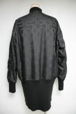 画像2: MAN スクイグルボンバーブルゾン ヴィヴィアンウエストウッド MAN 中古   21-10-03-010h-1-jc-OD-ZH (2)