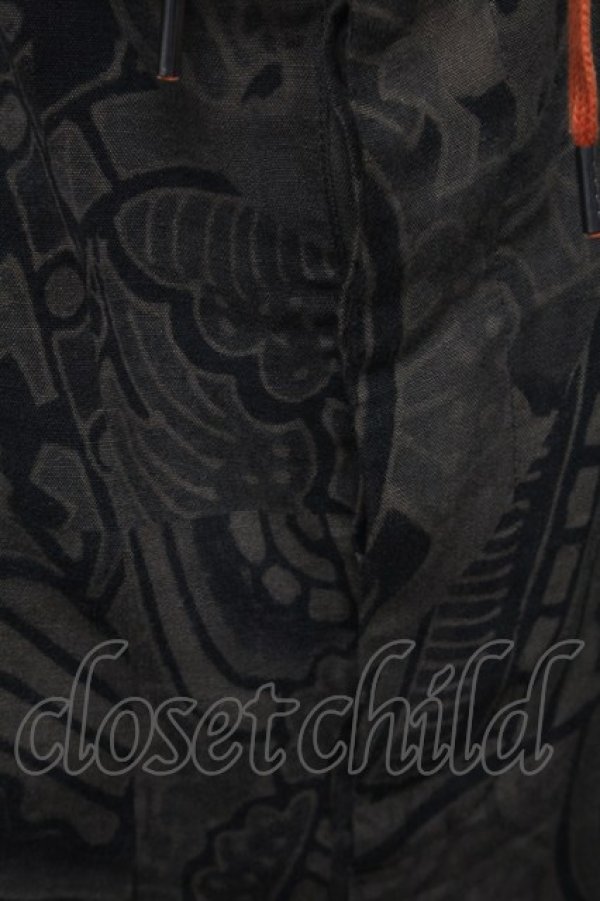 画像4: ヴィヴィアンウエストウッド 中古 / クラールトラウザーズパンツ 48 カーキ  S-25-07-13-039-pa-AS-ZS (4)