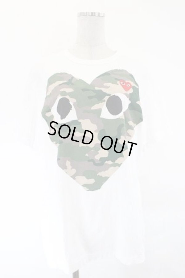 画像1: COMME des GARCONS / プリンテッドカモハートＴシャツ L 白ＸカーキＸ赤 I-26-07-29-006-to-SA-ZH (1)