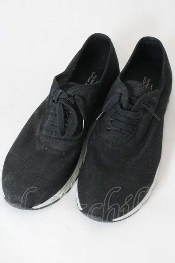 画像1: COMME des GARCONS / キャンバススニーカー 40(約25.5CM) 黒 I-26-10-31-006-sh-SA-ZI (1)