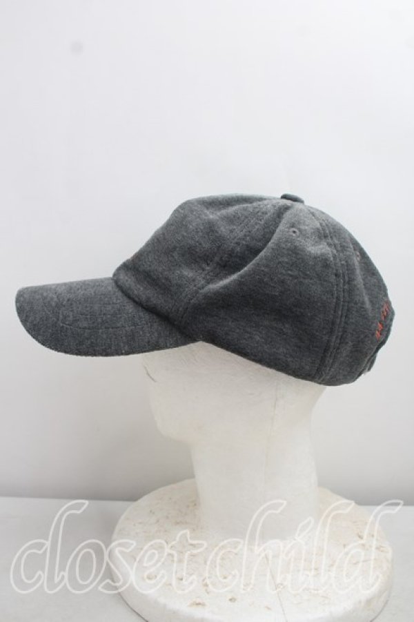 画像2: ヴィヴィアンウエストウッド 中古 / Conduit Street Londonベロアキャップ  灰  H-26-07-12-039-ha-OD-ZH (2)