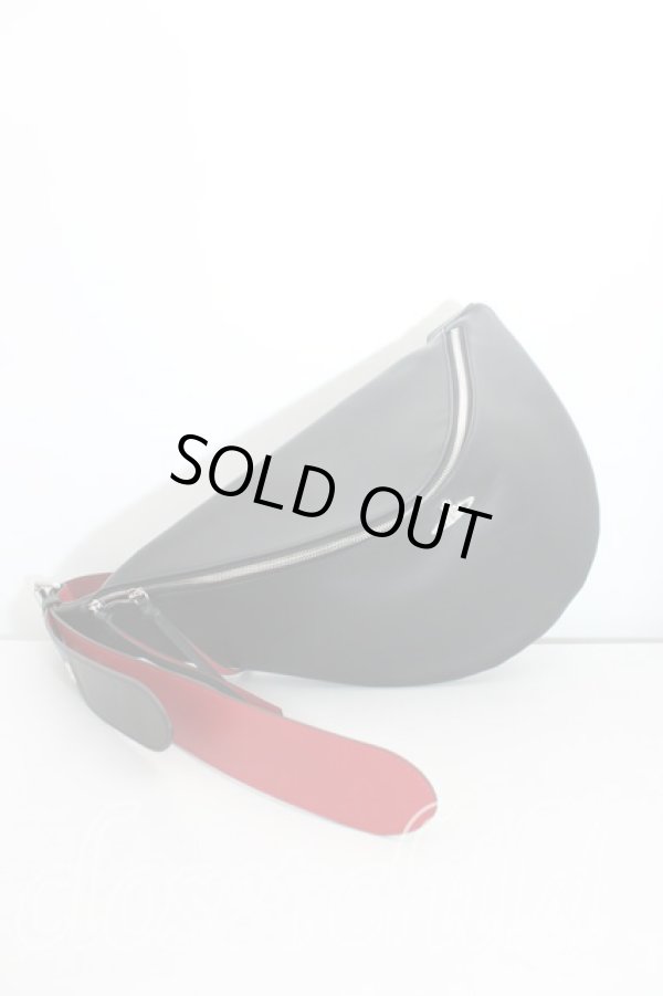 画像2: ヴィヴィアンウエストウッド 中古 / パンクボディバッグ  黒  H-24-03-31-100-ba-IN-ZH (2)