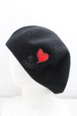 画像2: ヴィヴィアンウエストウッド 中古 / ハート&オーブ刺繍ウールベレー帽  黒  H-25-01-19-115-gd-IN-ZH (2)