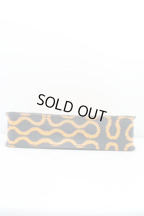 画像4: ヴィヴィアンウエストウッド 中古 / スクイグルサッチェルバッグ  黒ｘ黄色  H-25-05-25-090-ba-OD-ZH (4)