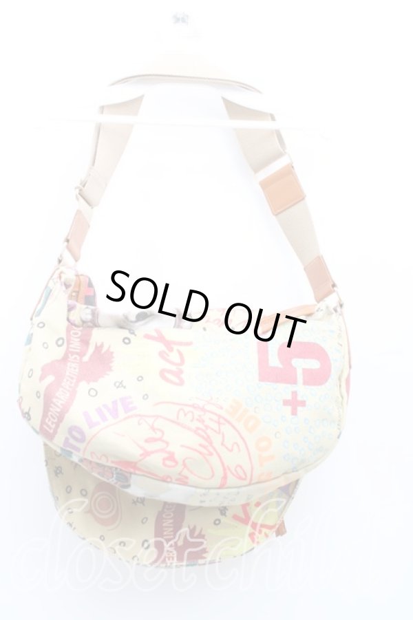 画像2: ヴィヴィアンウエストウッド 中古 / パッケージングショルダーバッグ  マルチ  H-25-05-25-096-ba-OD-ZH (2)