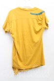 画像2: ヴィヴィアンウエストウッド 中古 / キャットptTシャツ 2（9号相当） マスタード  H-25-06-01-030-ts-OD-ZH (2)