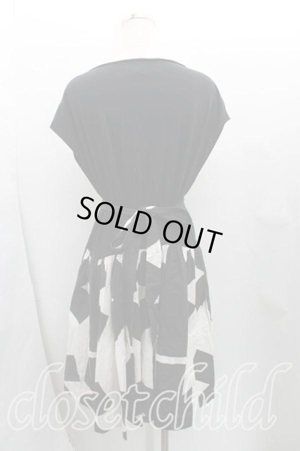 画像2: ANGLOMANIA 中古 / メタリックハートptワンピース 38/44（7号） 黒  H-25-06-15-008-op-IN-ZH (2)