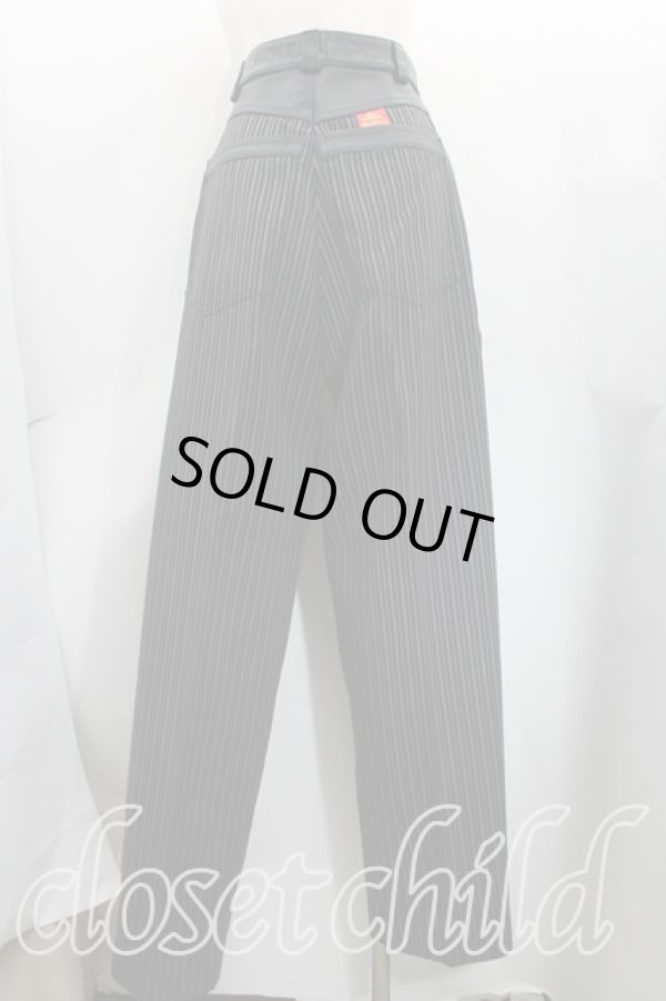 画像2: 【Vintage放出】ヴィヴィアンウエストウッド 中古 / ストライプレザー切リ替エパンツ  黒  H-25-07-05-034-pa-OD-ZH (2)