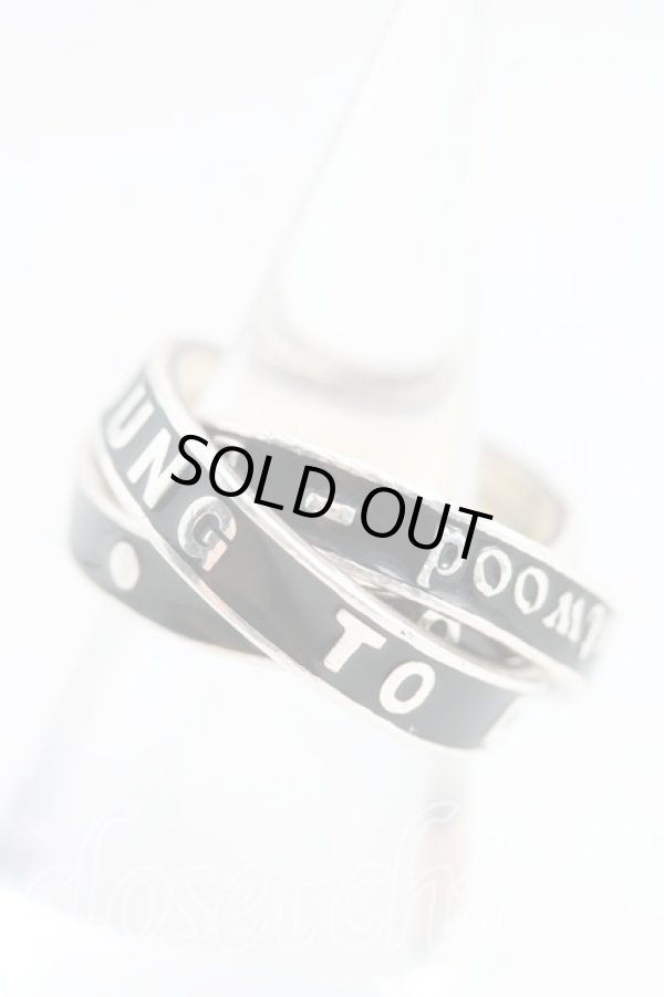 画像2: ヴィヴィアンウエストウッド 中古 / T.F.T.L3連リング M(14号） シルバーｘ黒  H-25-07-20-099-rg-OD-ZH (2)