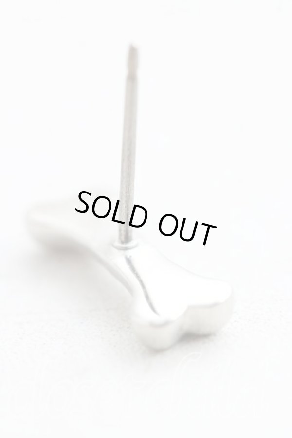 画像4: ヴィヴィアンウエストウッド 中古 / BONEシングルピアス  シルバー  H-25-08-31-034-er-OD-ZH (4)