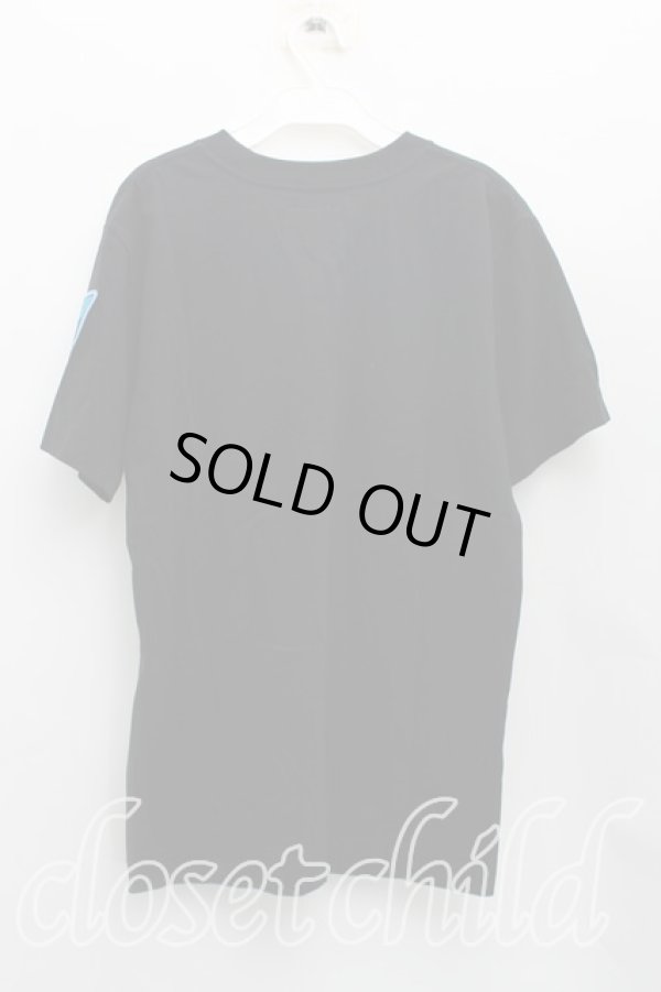 画像2: ヴィヴィアンウエストウッド MAN 中古 / BUYLESS　ワッペンTシャツ 44（メンズS） 黒  H-25-09-07-035-ts-OD-ZH (2)