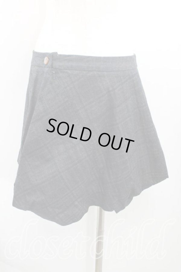 画像2: ヴィヴィアンウエストウッド 中古 / 格子チェック変形デニムスカート 2(9号) 黒  H-25-09-14-004-sk-OD-ZH (2)