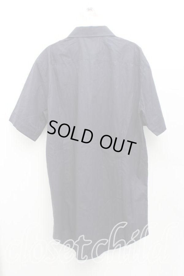 画像2: ヴィヴィアンウエストウッド 中古 / カラーオーブ刺繍半袖シャツ 52（メンズXXL） 紺  H-25-09-28-021-ts-OD-ZH (2)