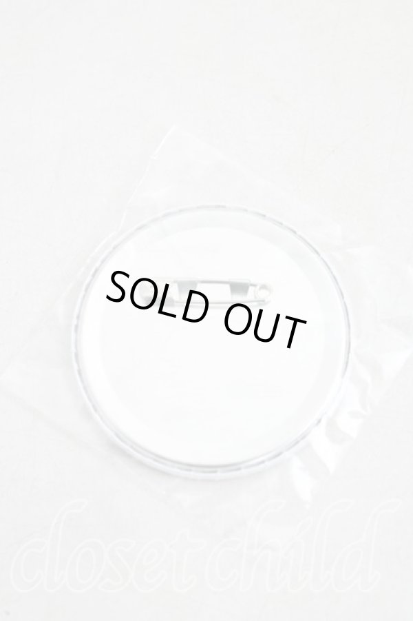 画像2: ヴィヴィアンウエストウッド 中古 / KAT缶バッジ  白  H-25-10-05-103-gd-OD-ZH (2)