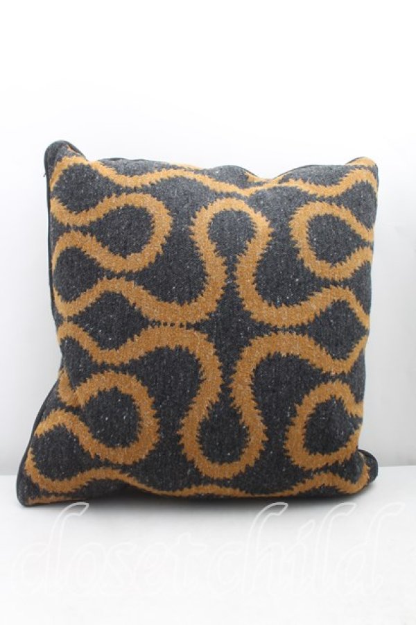 画像2: ヴィヴィアンウエストウッド 中古 / スクイグルクッション  黒  H-25-10-12-126-gd-OD-ZH (2)