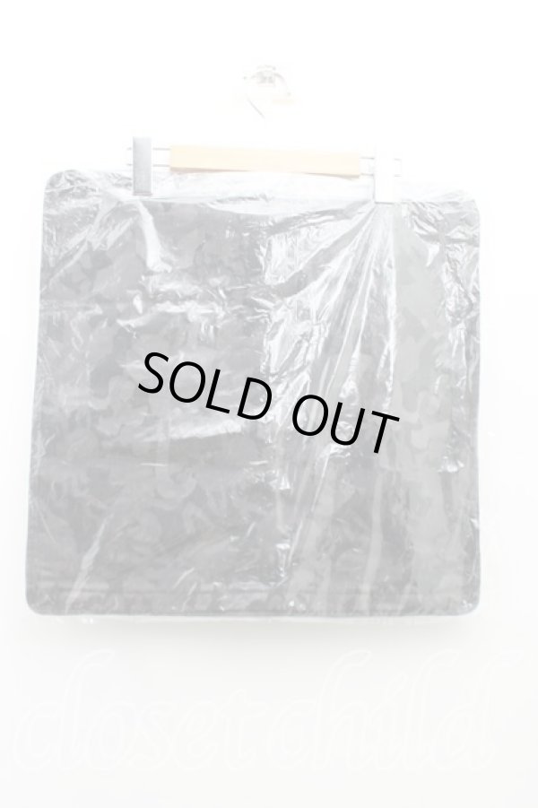 画像2: ヴィヴィアンウエストウッド 中古 / クッションカバー  灰ｘ黒  H-25-11-16-010-gd-OD-ZH (2)