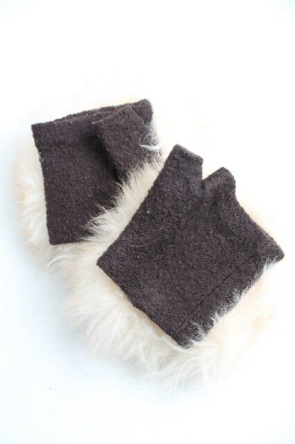 画像2: ヴィヴィアンウエストウッド 中古 / フィンガーレスファー手袋  茶  H-25-11-16-031-gd-IN-ZH (2)