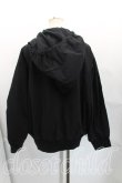 画像2: ヴィヴィアンウエストウッド 中古 / リサイクルポリエステルダンボールトラックジャケット 00（ワンサイズ） 黒  H-25-11-30-003-jc-OD-ZH (2)