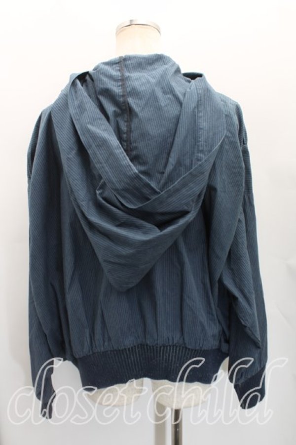 画像2: ヴィヴィアンウエストウッド 中古 / ストライプフーディブルゾン 2（9号相当） 青  H-25-11-30-005-jc-OD-ZH (2)