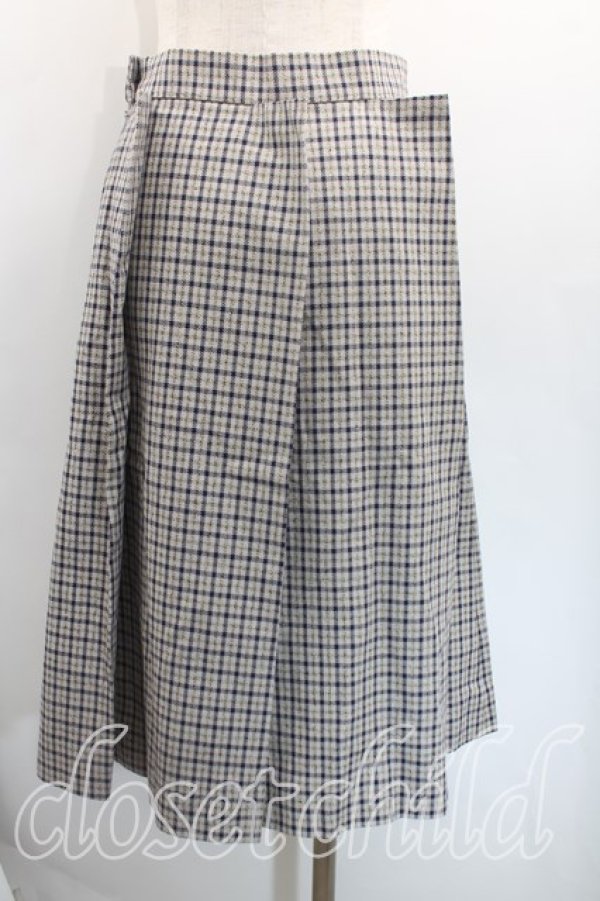 画像4: ヴィヴィアンウエストウッド 中古 / タータンチェックセットアップ 36(7号相当) ベージュ×黒  H-25-12-07-020-su-IN-ZH (4)