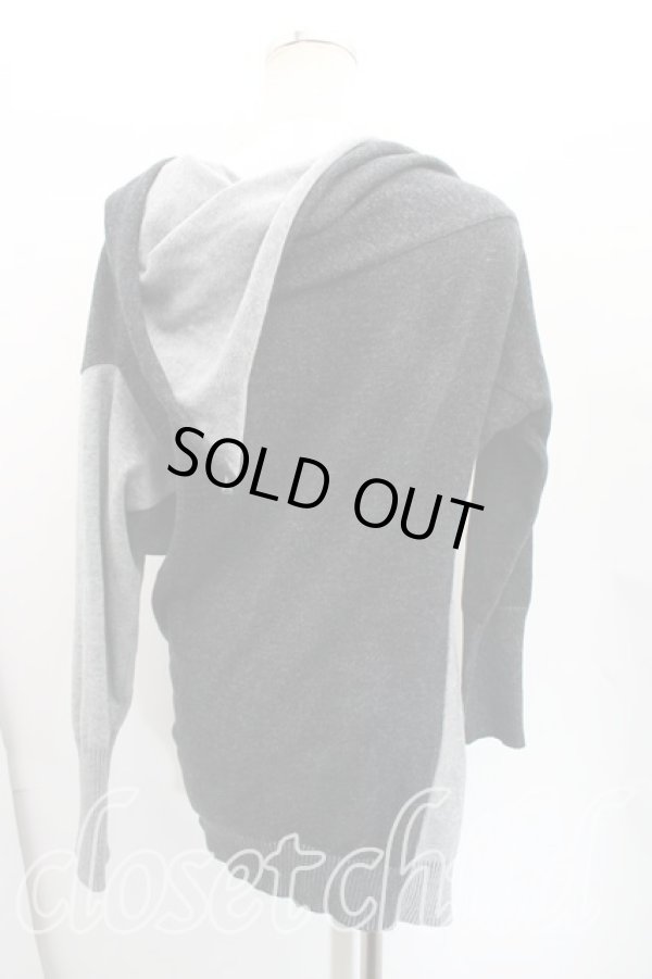 画像2: ヴィヴィアンウエストウッド 中古 / オーブステッチアシメカーディガン 2（9号相当） 灰ｘ黒  H-25-12-28-059-to-OD-ZH (2)