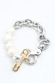 画像2: ヴィヴィアンウエストウッド 中古 / Claudeセーフティパールブレスレット  シルバーｘパール  H-25-12-28-094-ac-OD-ZH (2)