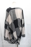 画像2: ヴィヴィアンウエストウッド MAN 中古 / ブロックチェックアシメカーディガン FREE 黒ｘベージュ  H-26-01-11-032-to-OD-ZH (2)