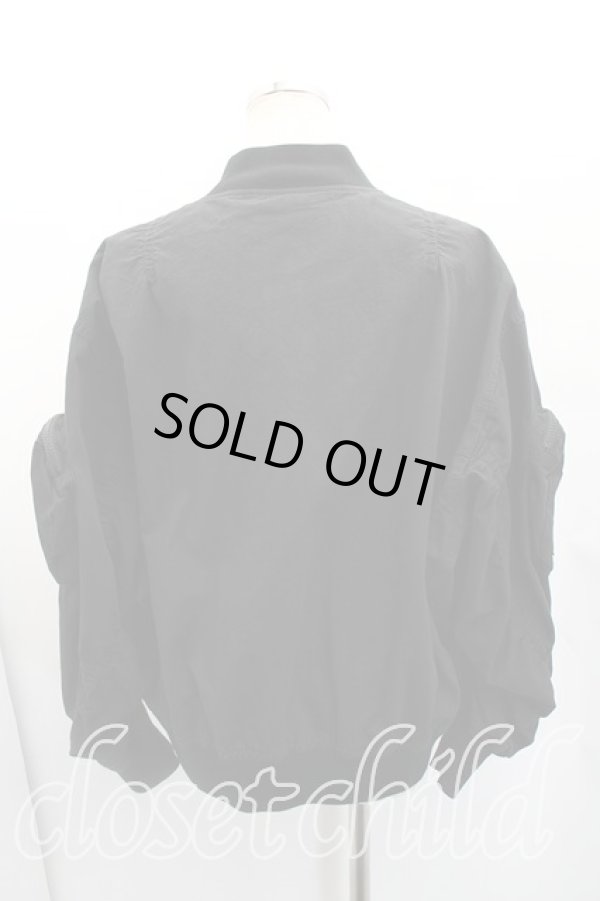 画像2: ヴィヴィアンウエストウッド 中古 / BADGES INTERGALACTIC BOMBER 00（ワンサイズ） 黒  H-26-01-11-055-jc-OD-ZH (2)