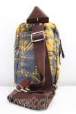 画像2: ヴィヴィアンウエストウッド MAN 中古 / ハンドドローチェックボディバッグ  黄色  H-26-01-18-047-ba-OD-ZH (2)