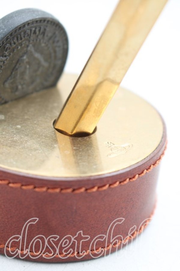 画像4: ヴィヴィアンウエストウッド 中古 / BRASS COINペンスタンド（ペン・消シゴム付キ）   H-26-02-01-075-gd-OD-ZH (4)