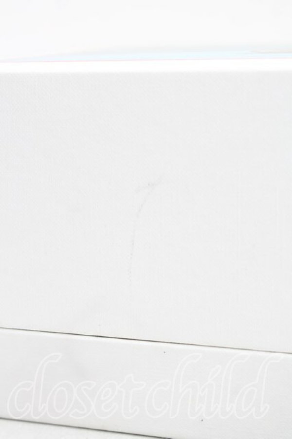 画像5: ヴィヴィアンウエストウッド 中古 / Schuco社製コラボコレクタブル・ミニカー  白  H-26-02-08-086-gd-OD-ZH (5)