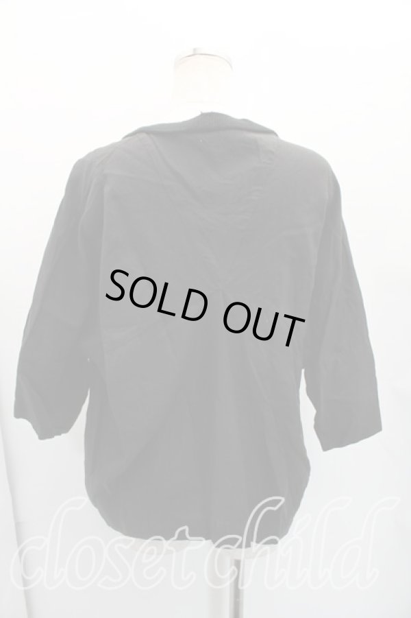 画像2: ヴィヴィアンウエストウッド 中古 / 単色オーブ刺繍ドルマンカットソー 2（9号相当） 黒  H-26-02-15-060-to-OD-ZH (2)