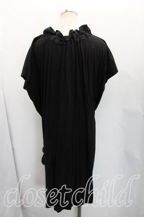 画像2: ヴィヴィアンウエストウッド 中古 / 単色オーブ刺繍ギャザーカットソーワンピ 2（9号相当） 黒  H-26-02-15-011-op-OD-ZH (2)