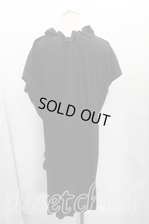 画像2: ヴィヴィアンウエストウッド 中古 / 単色オーブ刺繍ギャザーカットソーワンピ 2（9号相当） 黒  H-26-02-15-011-op-OD-ZH (2)