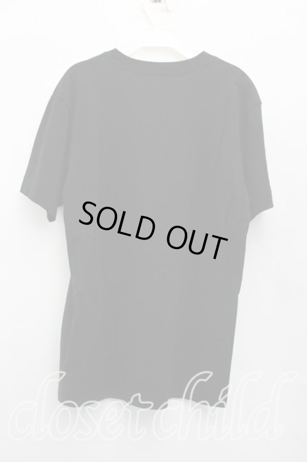 画像2: ヴィヴィアンウエストウッド MAN 中古 / HEART BADGE ORBTシャツ 44（メンズS相当） 黒  H-26-02-22-035-ts-OD-ZH (2)