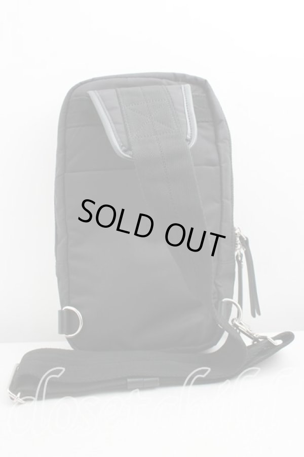 画像2: ヴィヴィアンウエストウッド 中古 / エナメルオーブボディバッグ  黒  H-26-02-22-061-ba-OD-ZH (2)