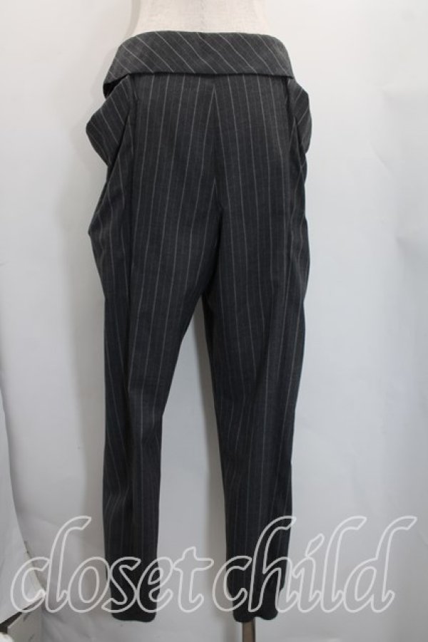 画像4: ヴィヴィアンウエストウッド 中古 / ストライプセットアップ 2（9号相当） 灰  H-26-03-01-064-su-OD-ZH (4)