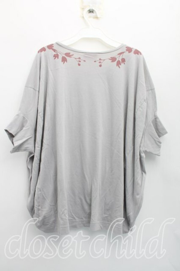 画像2: ヴィヴィアンウエストウッド 中古 / リーフptドルマンカットソー 2（9号相当） 灰  H-26-04-05-046-to-OD-ZH (2)