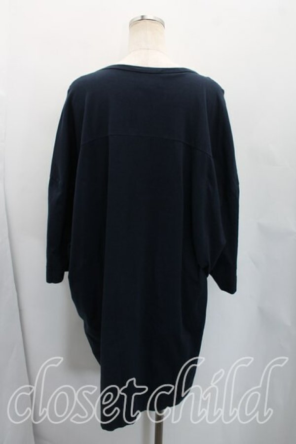 画像2: ヴィヴィアンウエストウッド 中古 / オーブ刺繍BIGカットソー 00（ワンサイズ） 紺  H-26-04-12-026-to-OD-ZH (2)