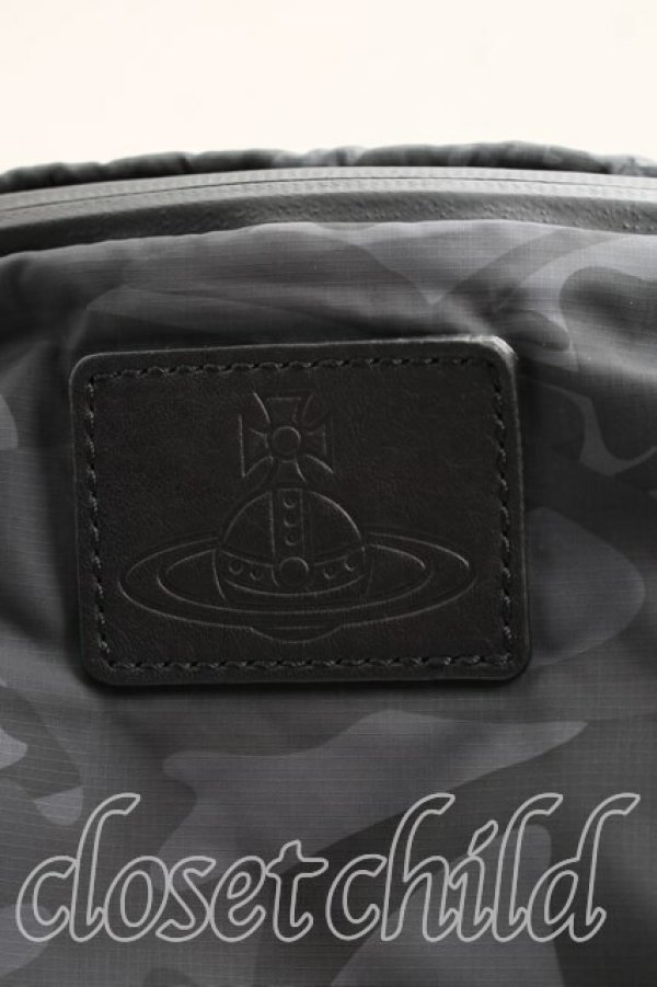 画像5: ヴィヴィアンウエストウッド MAN 中古 / カモフラボディバッグ  灰  H-26-04-12-030-ba-OD-ZH (5)