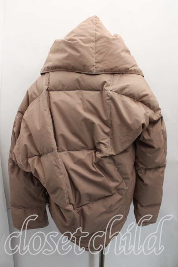 画像2: ヴィヴィアンウエストウッド 中古 / ダウンジャケット 3（11号相当） ベージュ  H-26-04-12-092-jc-OD-ZH (2)