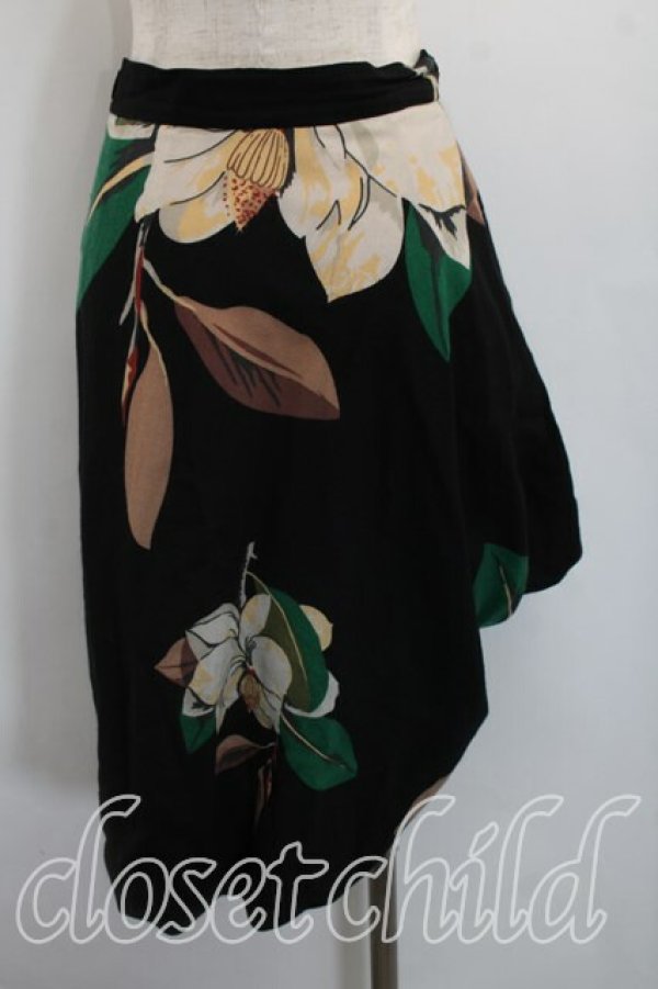 画像2: ヴィヴィアンウエストウッド 中古 / マグノリア変形スカート UK10（9号相当） 黒  H-26-04-26-045-sk-OD-ZH (2)