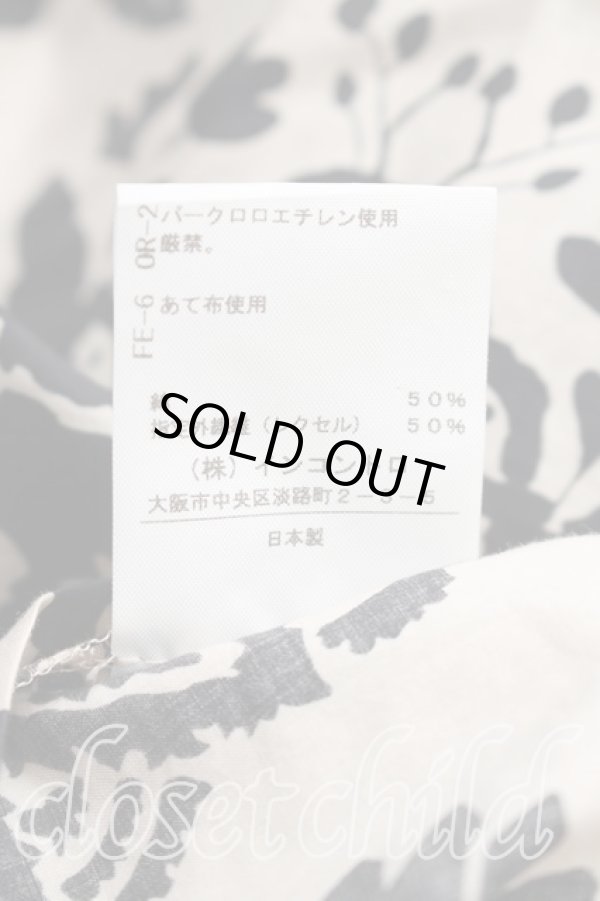 画像5: ヴィヴィアンウエストウッド 中古 / フラワーptタイフロントシャツ 2（9号相当） ベージュｘ黒  H-26-05-17-032-bl-OD-ZH (5)