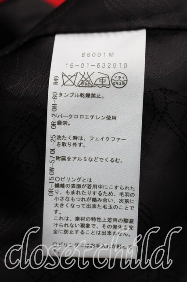 画像4: ヴィヴィアンウエストウッド 中古 / ファー付キコート 2（9号相当） 赤  H-26-05-31-009-co-OD-ZH (4)