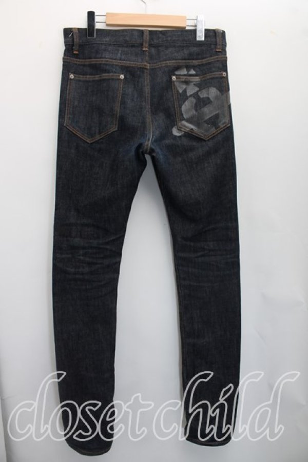 画像2: ヴィヴィアンウエストウッド MAN 中古 / ラバーORBプリントデニム 46（メンズM相当） インディゴ  H-26-09-13-006-pa-OD-ZH (2)