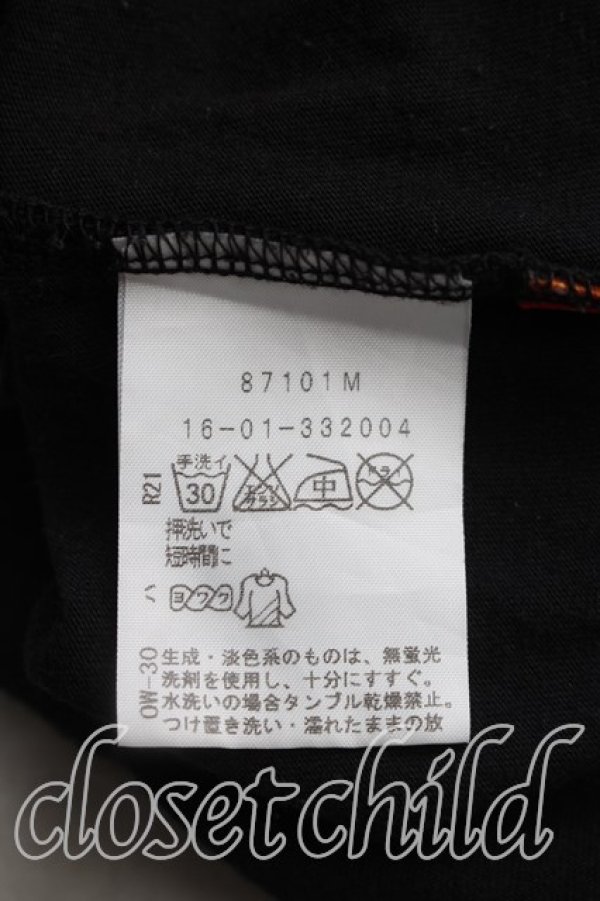 画像4: ヴィヴィアンウエストウッド 中古 / 星座柄Tシャツ 3（11号相当） 黒  H-26-10-11-053-ts-OD-ZH (4)