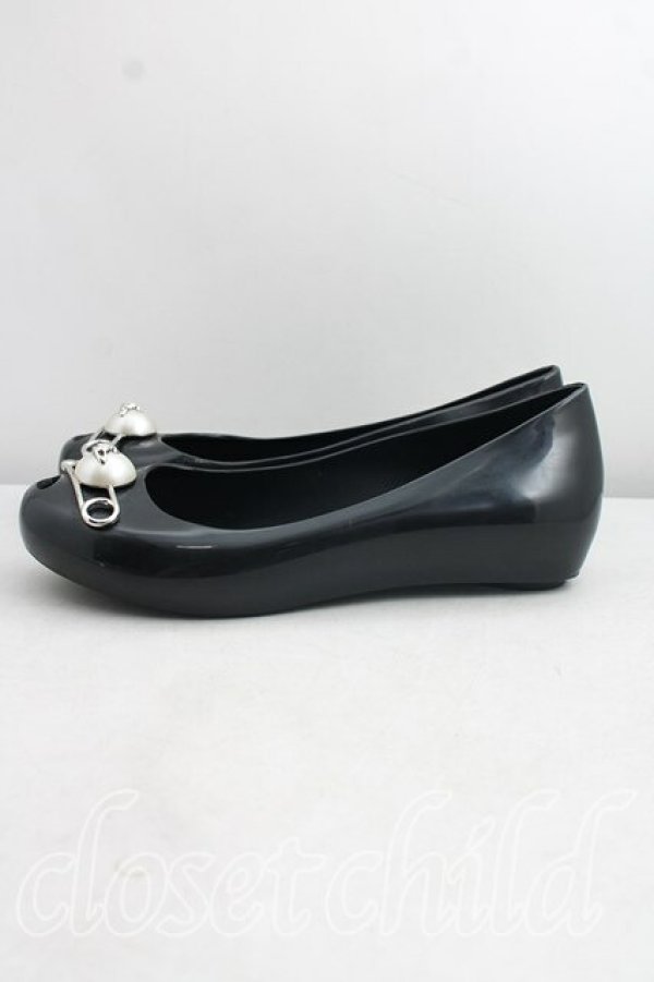 画像3: ヴィヴィアンウエストウッド×Melissa 中古 / ULTRAGIRL XIX AD SAFETY PINフラットシューズ EU37（23.5cm相当） 黒  H-26-10-18-083-sh-OD-ZH (3)
